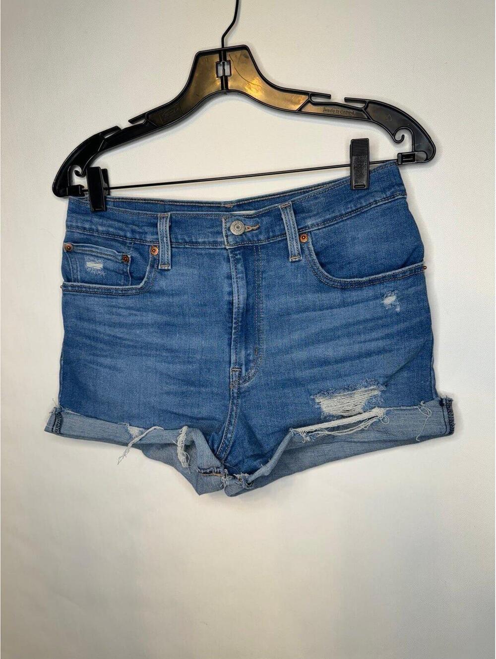 levis high rise Shorts